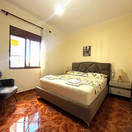 Beach & Chill Apartments Влёра Экстерьер фото