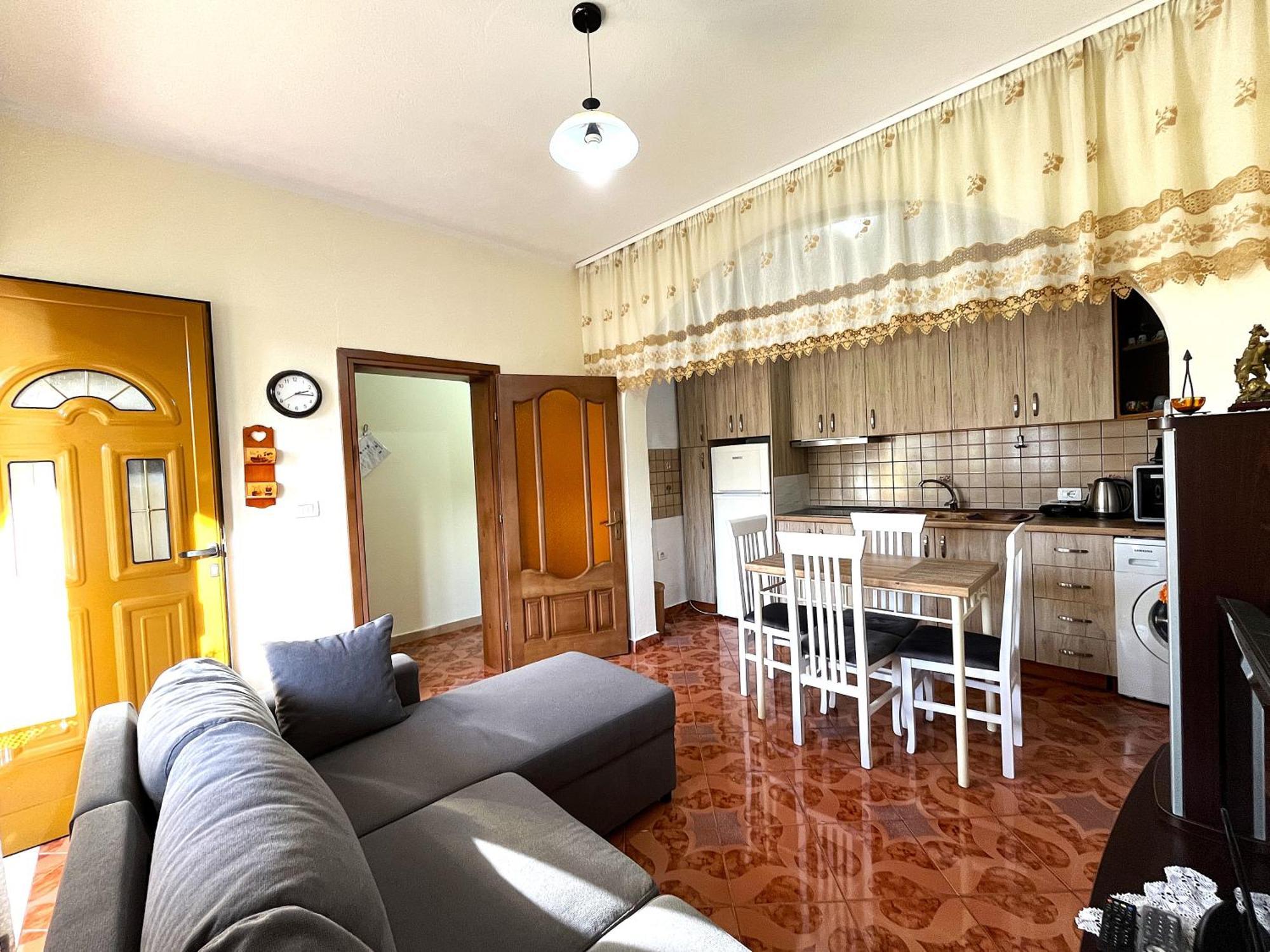 Beach & Chill Apartments Влёра Экстерьер фото
